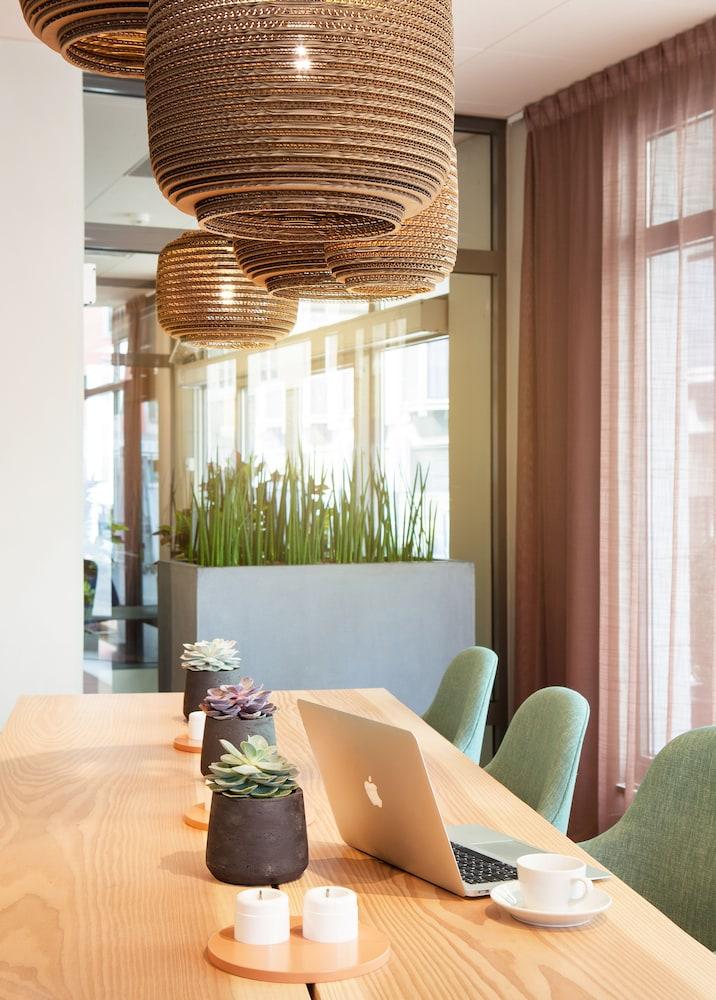 Scandic Karl Johan Осло Экстерьер фото